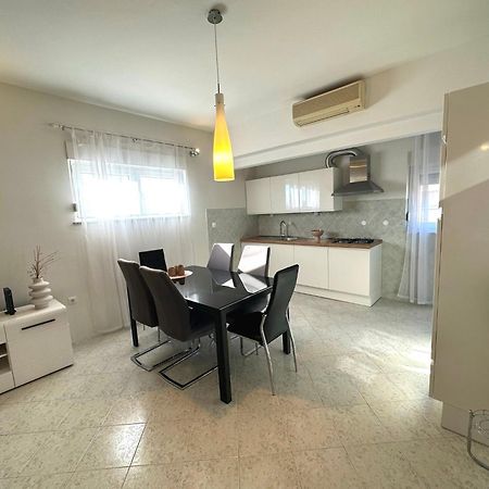 Spacious 3Bdr App In Center "Sunny Bayside" Zára Kültér fotó